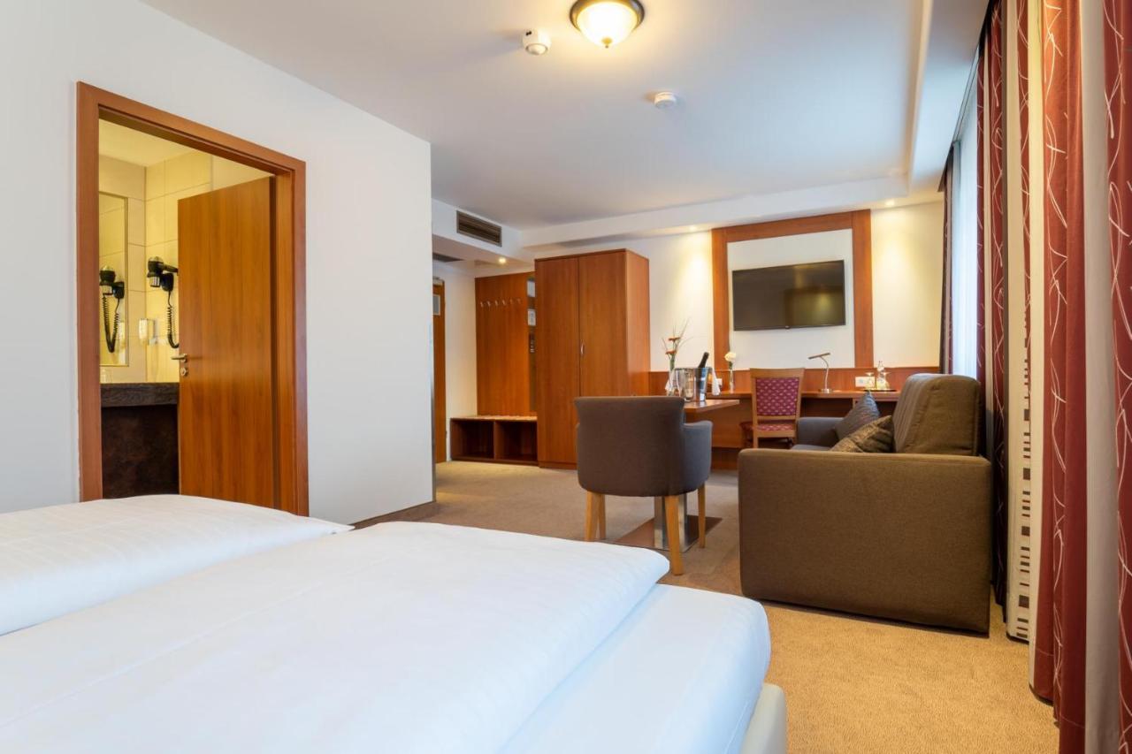 Hotel St Georg - Ratisbona Esterno foto