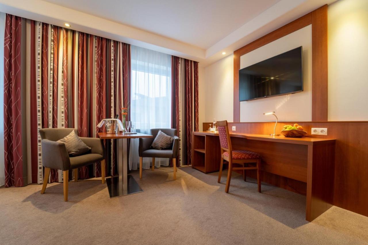 Hotel St Georg - Ratisbona Esterno foto