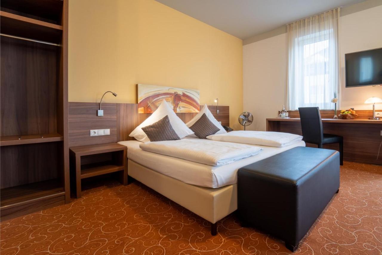 Hotel St Georg - Ratisbona Esterno foto